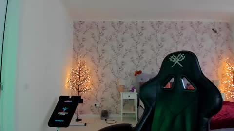 hotmolly_ online show from March 5, 11:52 am