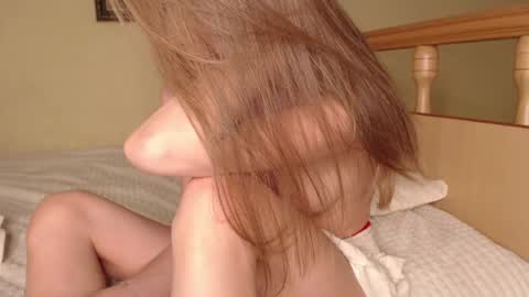 Snapshot of hotmp4 chatting on February 3, 11:26 pm hotmp4 online show from February 3, 11:26 pm