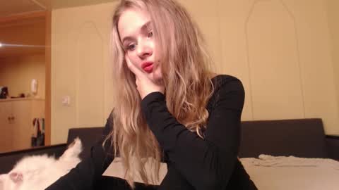 Snapshot of hotmp4 chatting on October 4, 5:33 pm hotmp4 online show from October 4, 5:33 pm