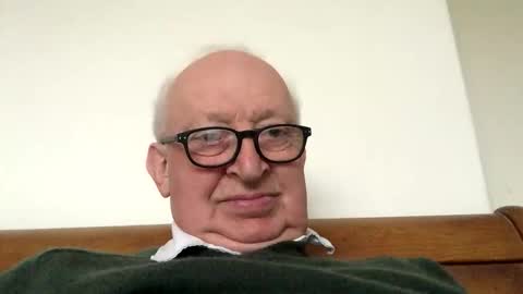 hotmuff99 online show from December 14, 2:56 pm