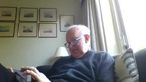 hotmuff99 online show from October 27, 9:20 am