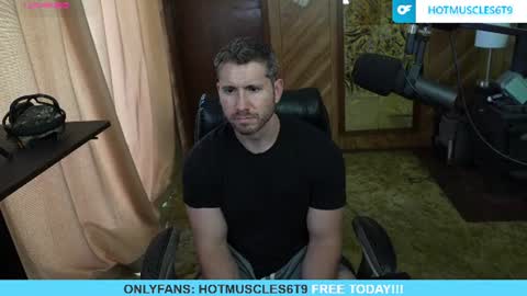 hotmuscles6t9 online show from June 17, 7:08 pm
