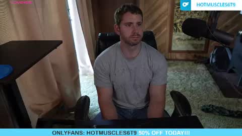 hotmuscles6t9 online show from July 8, 11:41 pm