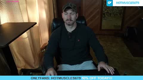 hotmuscles6t9 online show from July 5, 12:45 pm