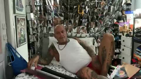 hotstuff775616 online show from April 27, 1:36 am