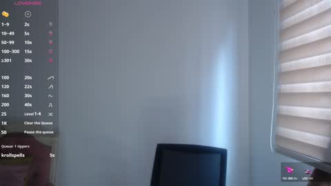 AMY online show from December 6, 7:39 pm