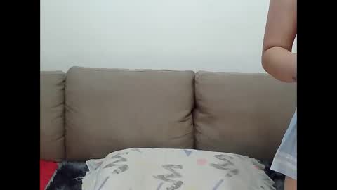 hottest0916 online show from March 13, 11:30 pm