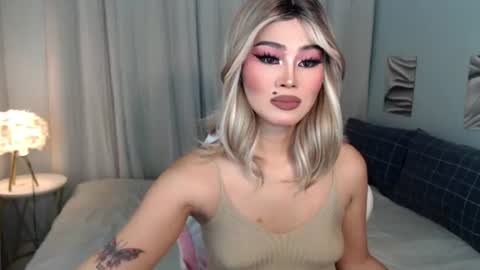 ZANDRA online show from June 14, 8:22 pm