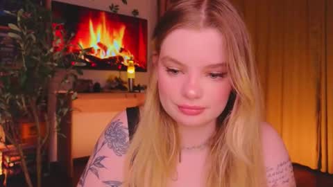 Snapshot of hottie_jane chatting on October 17, 7:07 pm Jane online show from October 17, 7:07 pm