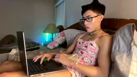 hottiewithabody101 online show from June 17, 11:10 pm