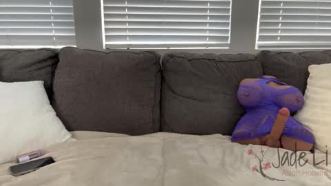 Jade Li online show from November 18, 9:18 pm