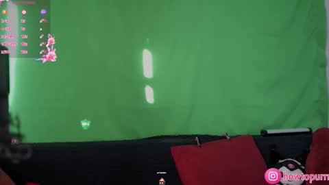 Mia online show from September 12, 1:13 pm