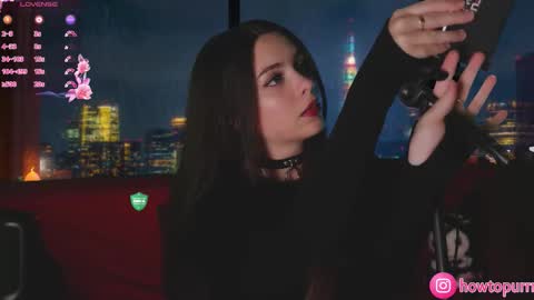 Mia online show from September 16, 5:27 pm