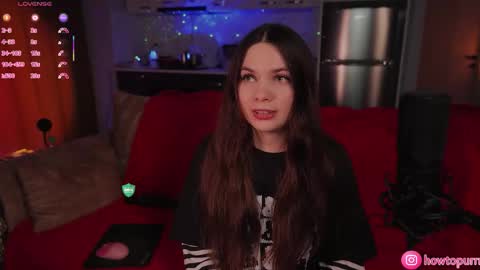 Mia online show from January 6, 5:39 pm