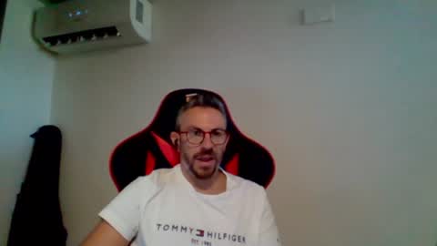 huge__cumshot online show from July 27, 3:09 pm