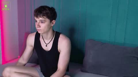 Snapshot of hugebangins_ chatting on September 21, 10:08 am ANTHONY online show from September 21, 10:08 am