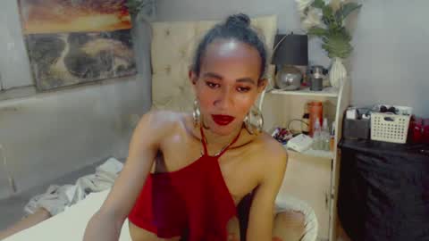 hugecock_caramel online show from June 27, 11:16 am