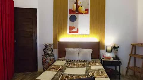 nathalie online show from November 7, 12:40 pm