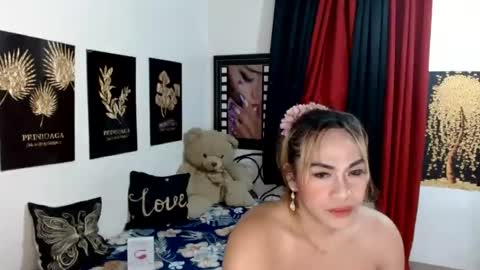 hugecockgoddessx online show from August 1, 12:18 pm