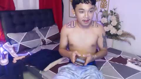 hugecockmiro online show from October 5, 10:34 am