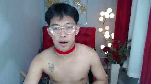 hugecockmiro online show from February 2, 9:40 am