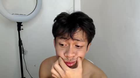 hugecockwayoy online show from September 24, 5:36 am