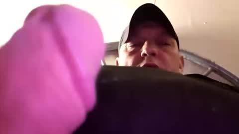 hugecummer10 online show from March 16, 1:31 am