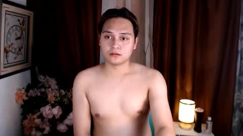 Snapshot of hugedickjp chatting on February 12, 11:51 am hugedickjp online show from February 12, 11:51 am