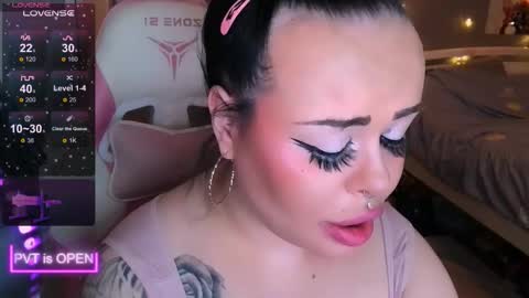 Maddison online show from January 17, 3:32 pm