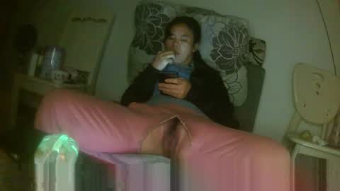 hujiajia520321431 online show from March 3, 9:00 pm