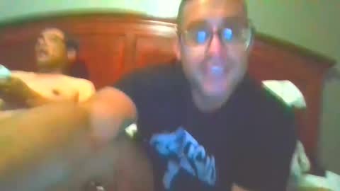 humbertoramirez1869 online show from September 14, 8:05 am