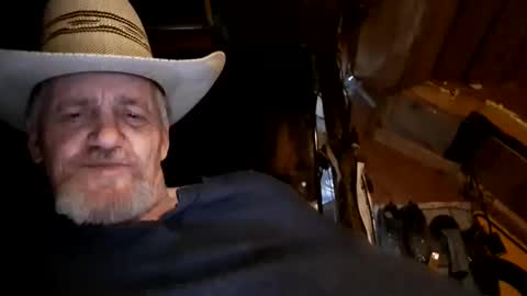 Snapshot of hung34u chatting on January 21, 8:19 am hung34u online show from January 21, 8:19 am