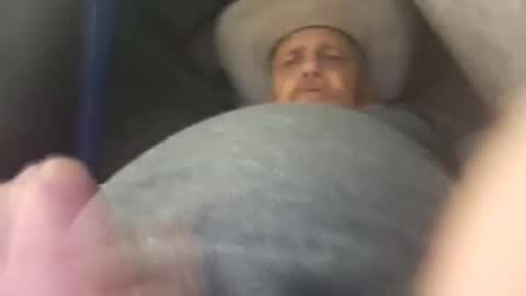 Snapshot of hung34u chatting on December 4, 9:56 am hung34u online show from December 4, 9:56 am