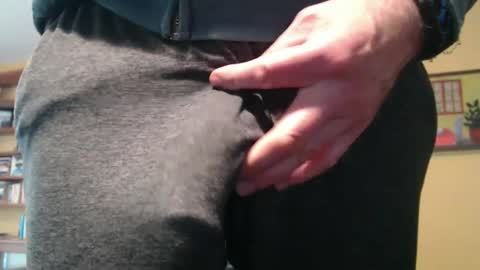 Big uncut cock dripping online show from February 15, 12:15 am