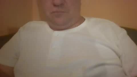Snapshot of hungariandaddyy1975 chatting on October 20, 7:19 pm fatcockdaddy vastagfark magyar apuci online show from October 20, 7:19 pm