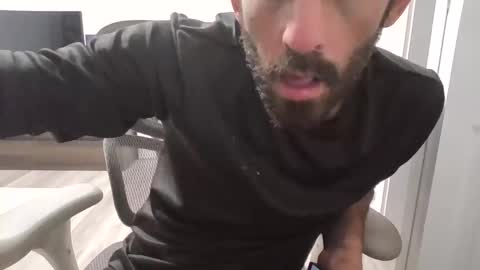 hungbistud916 online show from April 29, 5:01 am