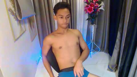 hunk_edward online show from April 24, 12:45 am
