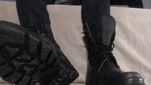  I AM NOT A DIRECTOR I AM THE BOSS            KINGDADDYSIRSTR8ALPHAMASTER online show from March 3, 5:20 pm