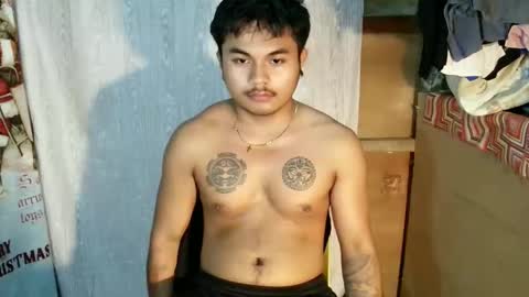 hunkyzeus online show from February 21, 10:51 am