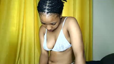 hunsweetpie online show from November 9, 8:40 am