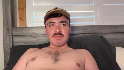 Snapshot of hunterbentleyy chatting on September 24, 9:32 pm Hunter online show from September 24, 9:32 pm