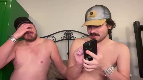 Snapshot of hunterbentleyy chatting on February 16, 2:53 am Hunter online show from February 16, 2:53 am