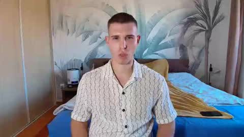 Hunter Bridges online show from October 26, 10:27 am