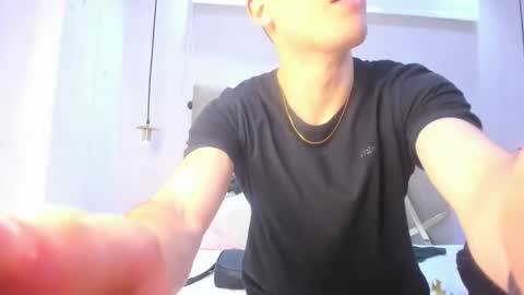 Snapshot of hunterheat_ chatting on October 19, 6:01 pm hunterheat_ online show from October 19, 6:01 pm