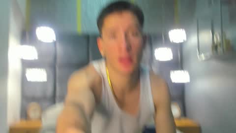 Snapshot of hunterheat_ chatting on September 24, 11:50 am hunterheat_ online show from September 24, 11:50 am
