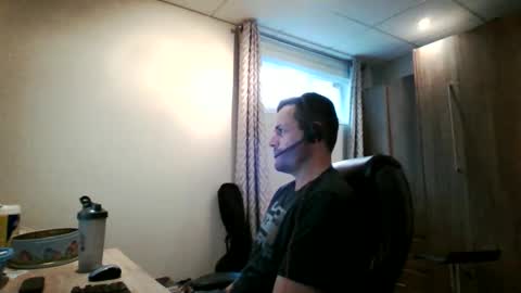 Snapshot of hurley7890 chatting on October 8, 2:56 pm hurley7890 online show from October 8, 2:56 pm