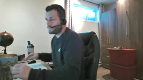 Snapshot of hurley7890 chatting on February 21, 2:16 pm hurley7890 online show from February 21, 2:16 pm