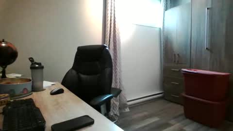 Snapshot of hurley7890 chatting on February 25, 5:08 pm hurley7890 online show from February 25, 5:08 pm