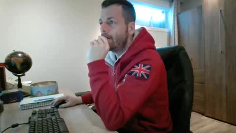 Snapshot of hurley7890 chatting on February 14, 2:12 pm hurley7890 online show from February 14, 2:12 pm