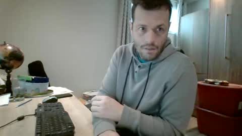 Snapshot of hurley7890 chatting on March 11, 12:39 pm hurley7890 online show from March 11, 12:39 pm